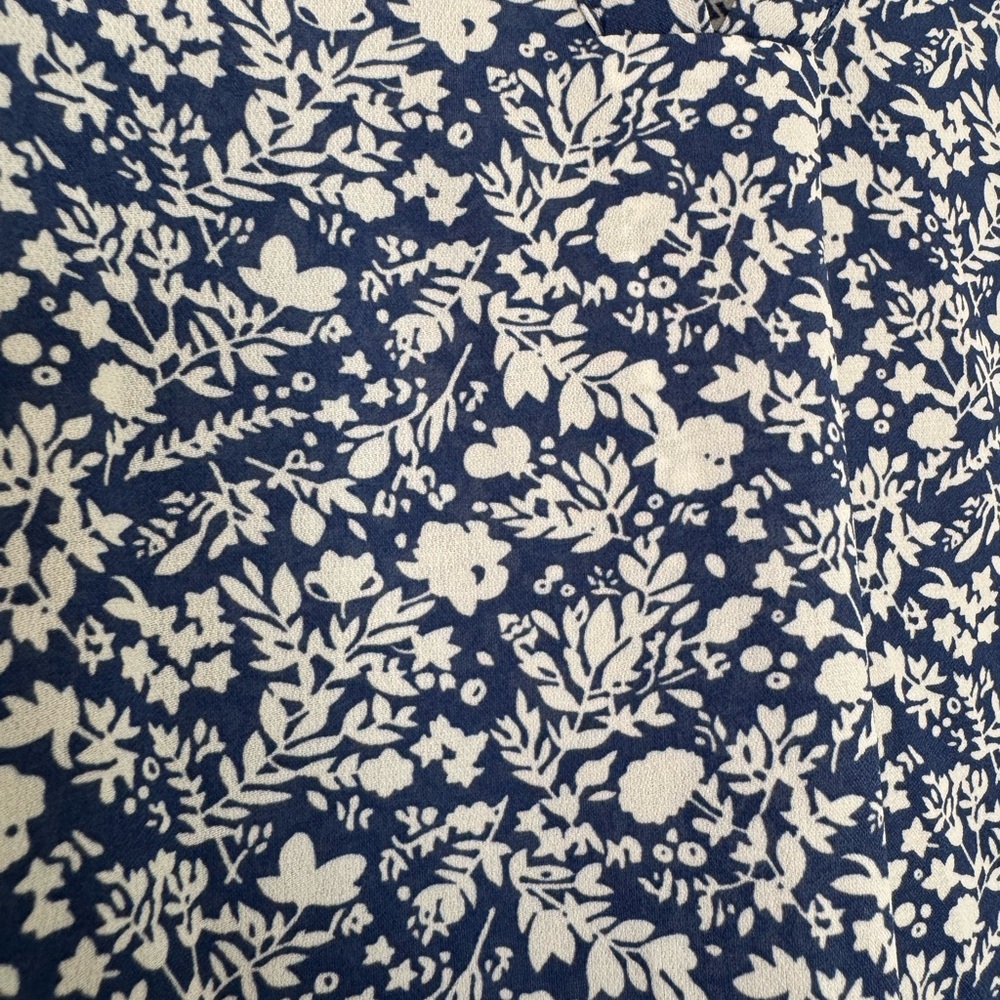 Patterned Blouse - Picture 5 of 10